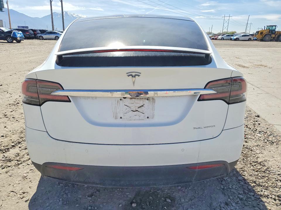 2019 Tesla Model X მანქანა იყიდება აუქციონზე, vin: 5YJXCDE22KF207467, აუქციონის ნომერი: 48225636