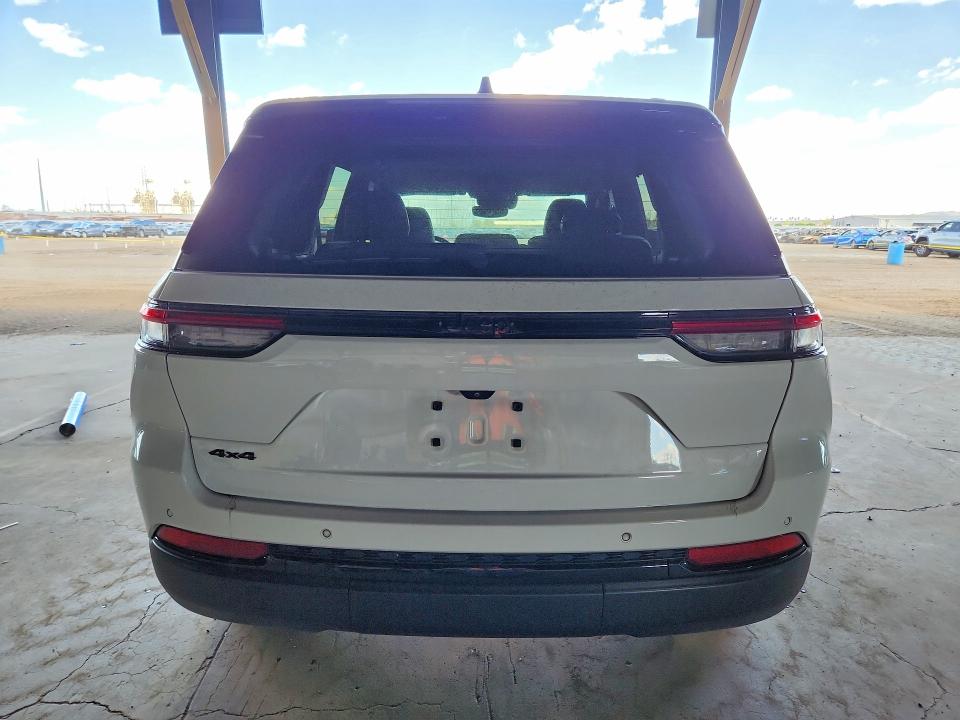 Продажа на аукционе авто 2022 Jeep Grand Cherokee, vin: 1C4RJHAG3N8626939, номер лота: 48442786