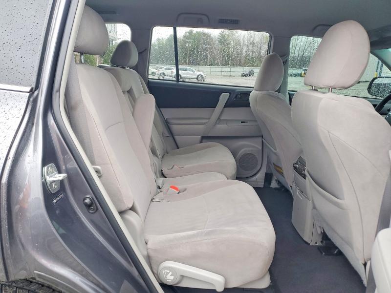 50276756 :رقم المزاد ، 5TDZK3EH1BS044476 vin ، 2011 Toyota Highlander مزاد بيع