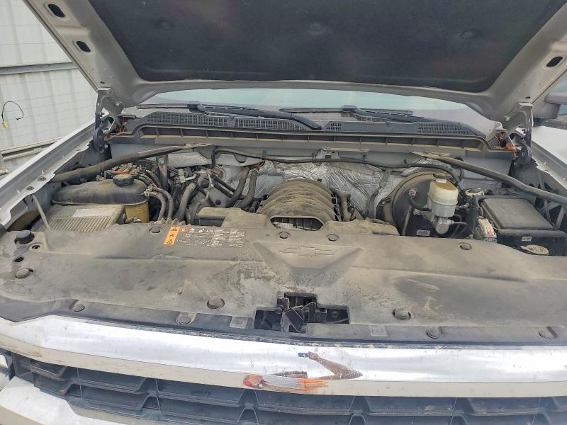 48606706 :رقم المزاد ، 1GCRCREC2JZ188572 vin ، 2018 Chevrolet Silverado مزاد بيع
