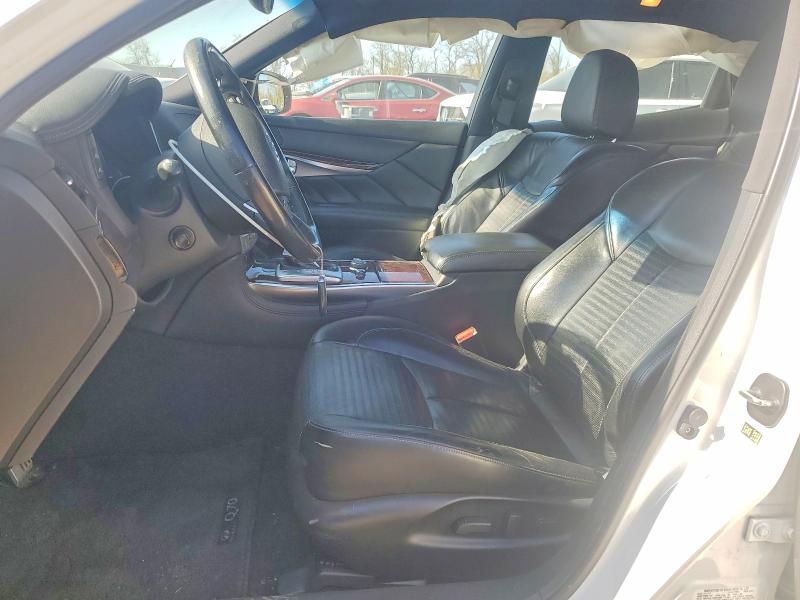 49572726 :رقم المزاد ، JN1BY1AP4HM740824 vin ، 2017 Infiniti Q70 مزاد بيع