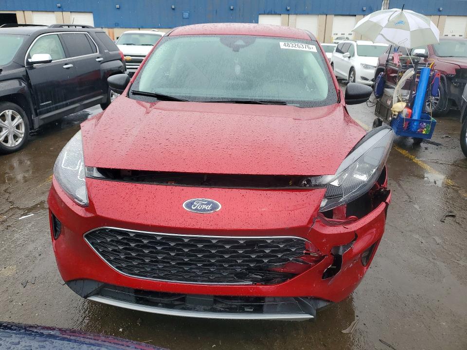 2022 Ford Escape მანქანა იყიდება აუქციონზე, vin: 1FMCU9G60NUA40087, აუქციონის ნომერი: 48326376