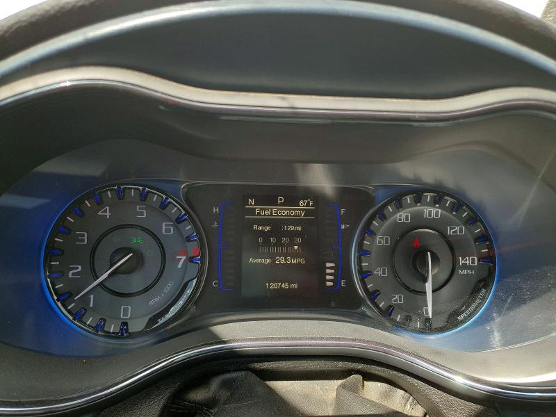 50965146 :رقم المزاد ، 1C3CCCDG9FN610685 vin ، 2015 Chrysler 200 مزاد بيع