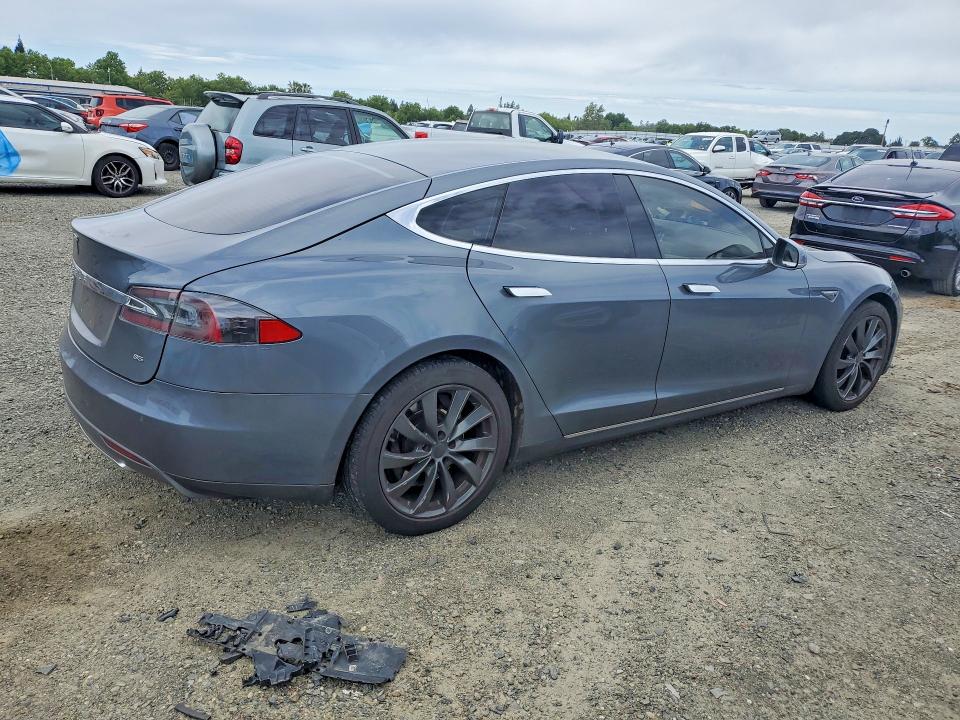 2013 Tesla Model S მანქანა იყიდება აუქციონზე, vin: 5YJSA1CN3DFP28230, აუქციონის ნომერი: 49605876