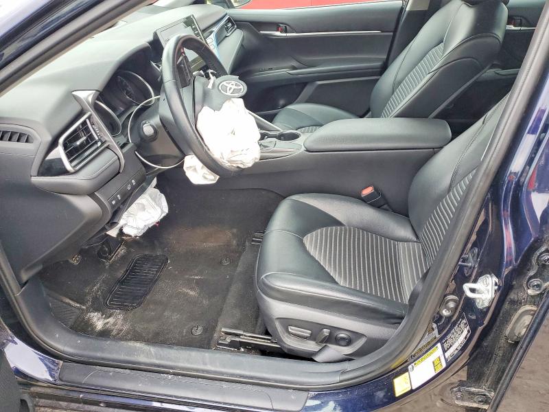 50557376 :رقم المزاد ، 4T1G11AK7MU567611 vin ، 2021 Toyota Camry مزاد بيع