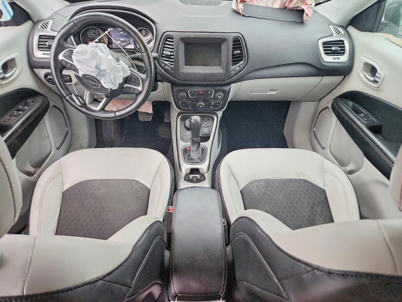 49215986 :رقم المزاد ، 3C4NJDBB2JT480247 vin ، 2018 Jeep Compass مزاد بيع