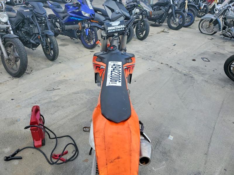 49422006 :رقم المزاد ، VBKMXN435EM205715 vin ، 2014 Ktm 350 مزاد بيع