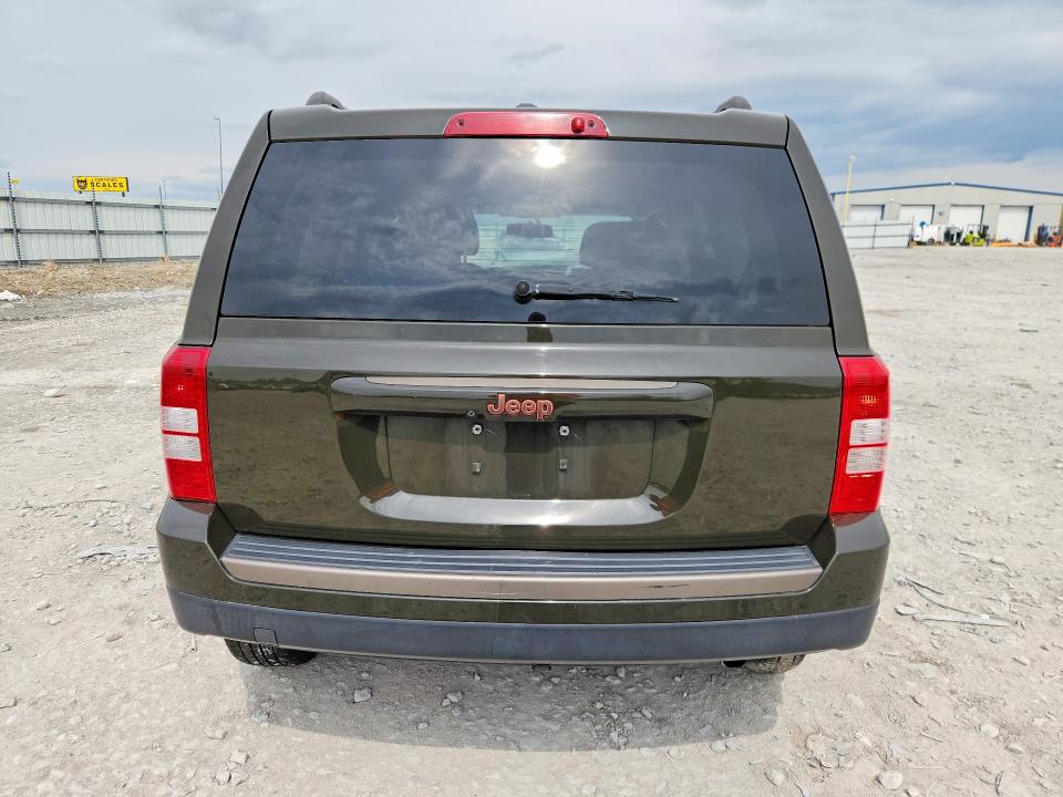 49645856 :رقم المزاد ، 1C4NJPBB4GD754743 vin ، 2016 Jeep Patriot مزاد بيع