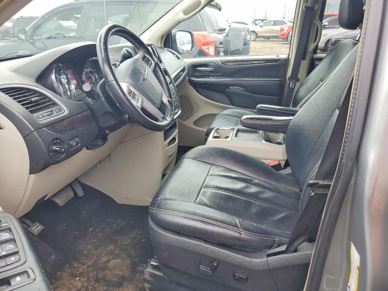 48304506 :رقم المزاد ، 2C4RC1CG4GR190432 vin ، 2016 Chrysler Town & Country مزاد بيع