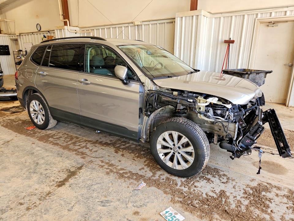 49953426 :رقم المزاد ، 3VV1B7AX4LM163336 vin ، 2020 Volkswagen Tiguan مزاد بيع