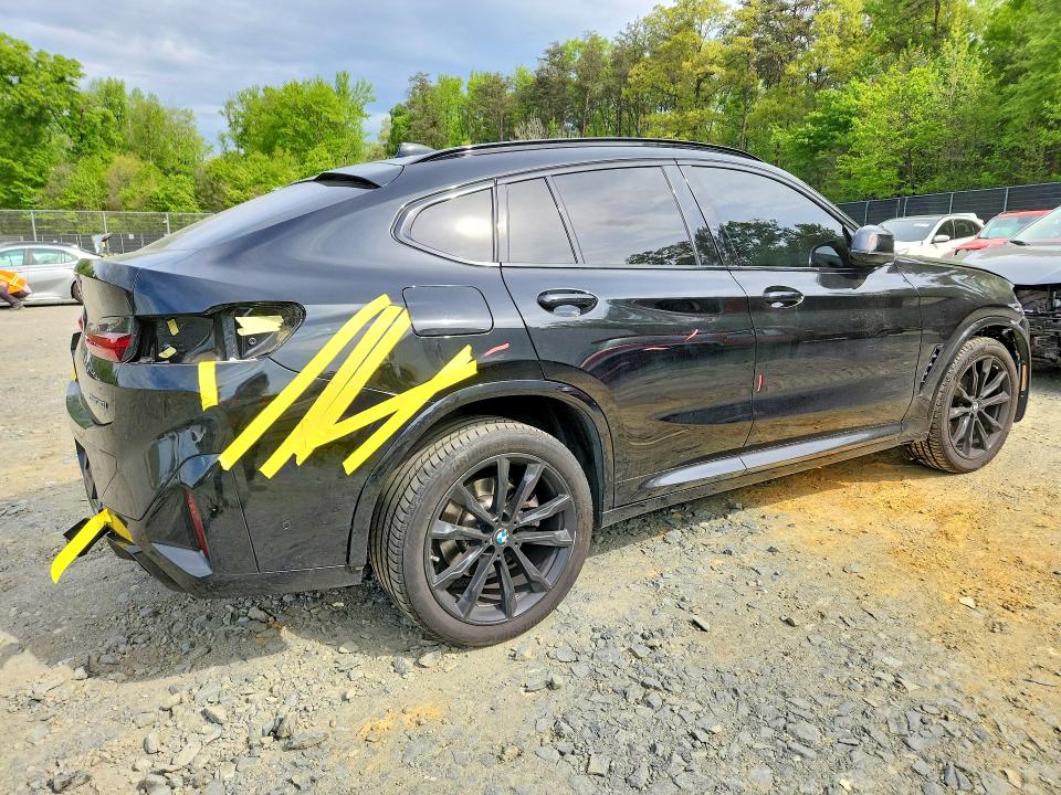 50741816 :رقم المزاد ، 5UX33DT04R9V11242 vin ، 2024 Bmw X4 مزاد بيع