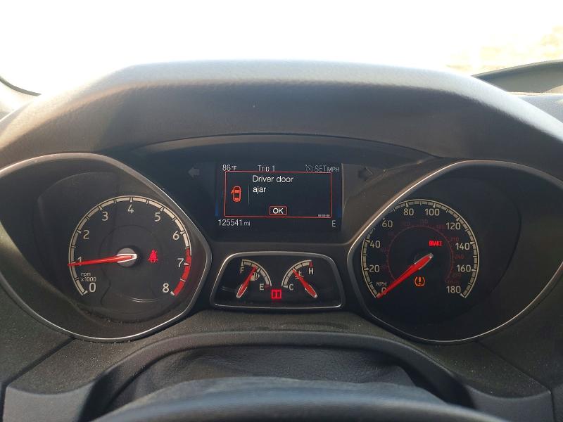 2015 Ford Focus მანქანა იყიდება აუქციონზე, vin: 1FADP3L92FL372462, აუქციონის ნომერი: 48572656