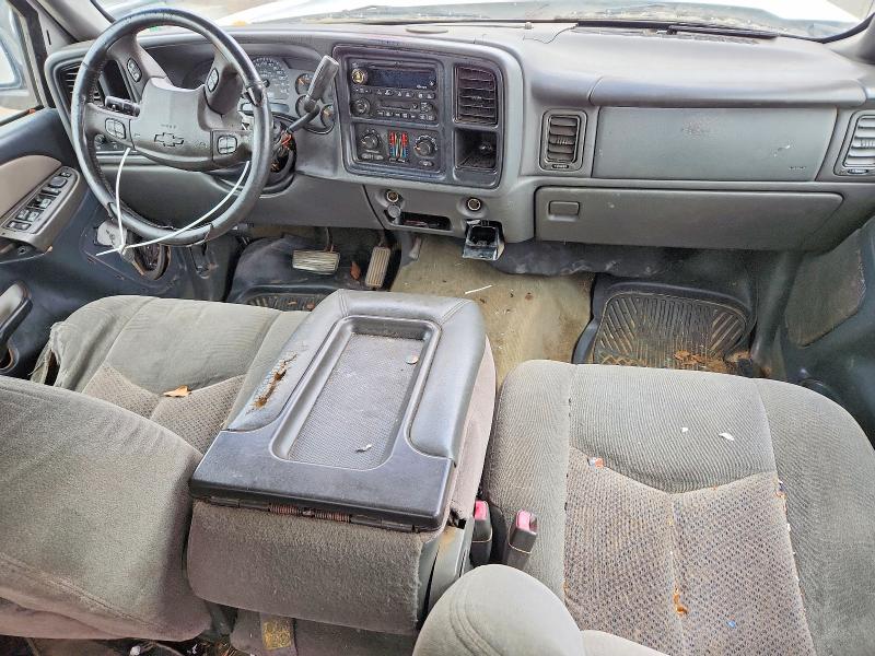 Продаж на аукціоні авто 2003 Chevrolet Silverado, vin: 1GCHC23U23F258932, номер лоту: 48122246