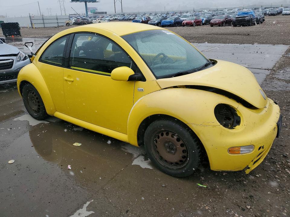 49860926 :رقم المزاد ، 3VWBB21CX2M428128 vin ، 2002 Volkswagen New Beetle مزاد بيع