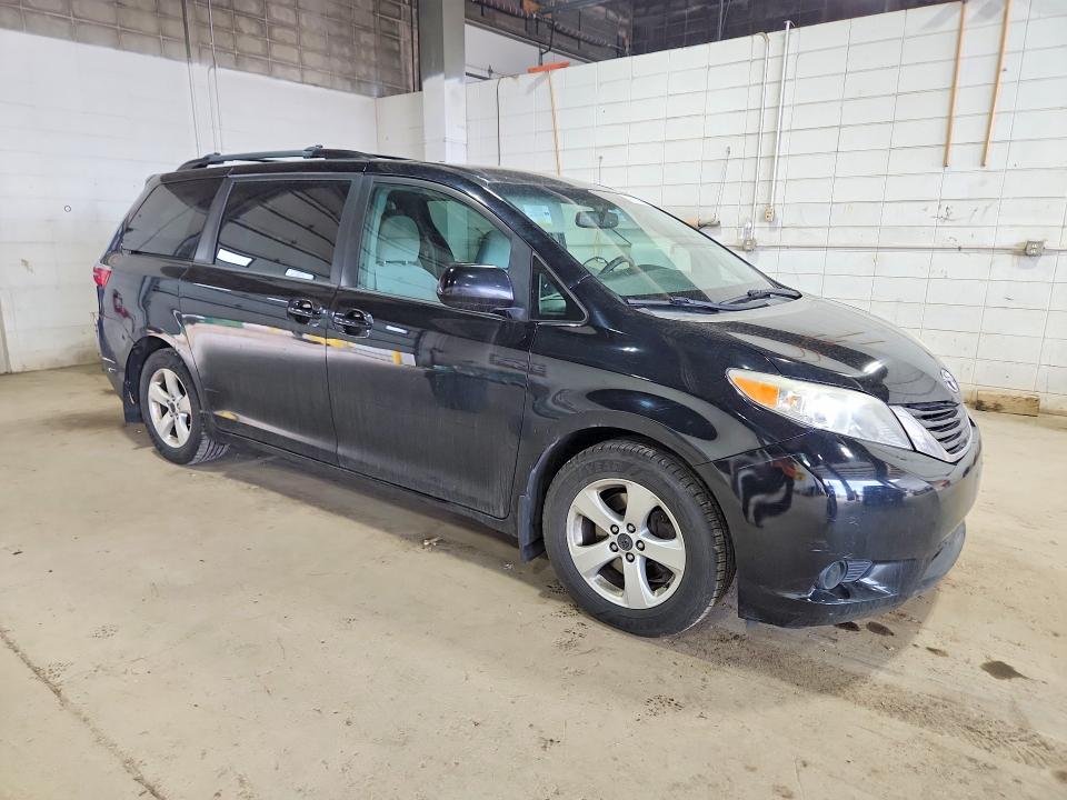 Aukcja sprzedaży 2017 Toyota Sienna, vin: 5TDKZ3DC4HS859850, numer aukcji: 49678396
