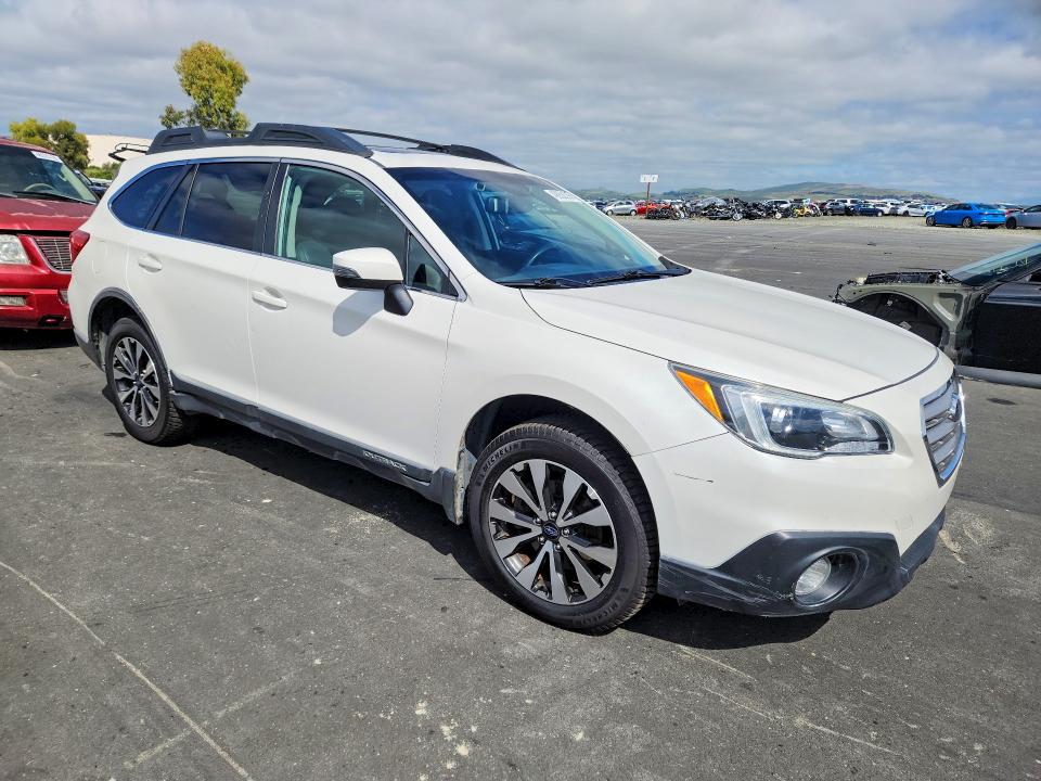Продаж на аукціоні авто 2015 Subaru Outback, vin: 4S4BSENCXF3306872, номер лоту: 49958296