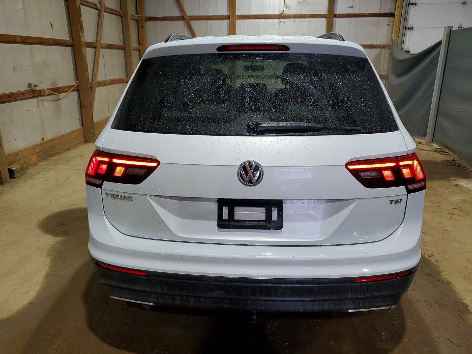 2018 Volkswagen Tiguan მანქანა იყიდება აუქციონზე, vin: 3VV1B7AXXJM073394, აუქციონის ნომერი: 51197786
