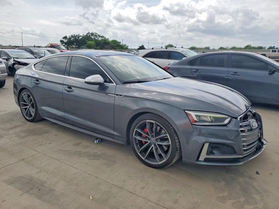 48768086 :رقم المزاد ، WAUC4CF55JA038614 vin ، 2018 Audi S5 مزاد بيع