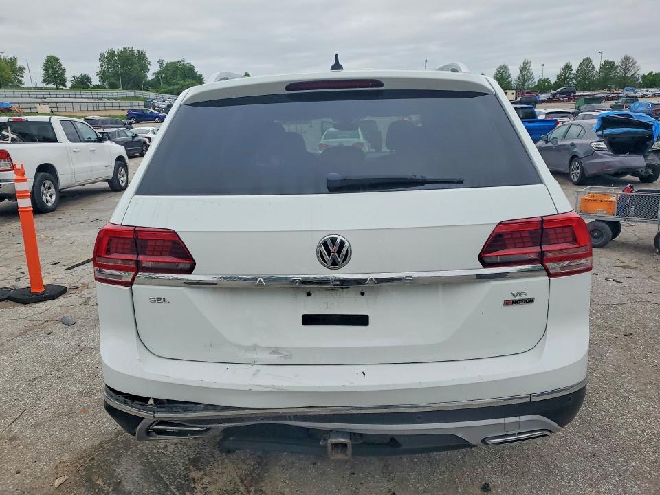 51278756 :رقم المزاد ، 1V2NR2CA3JC534863 vin ، 2018 Volkswagen Atlas مزاد بيع