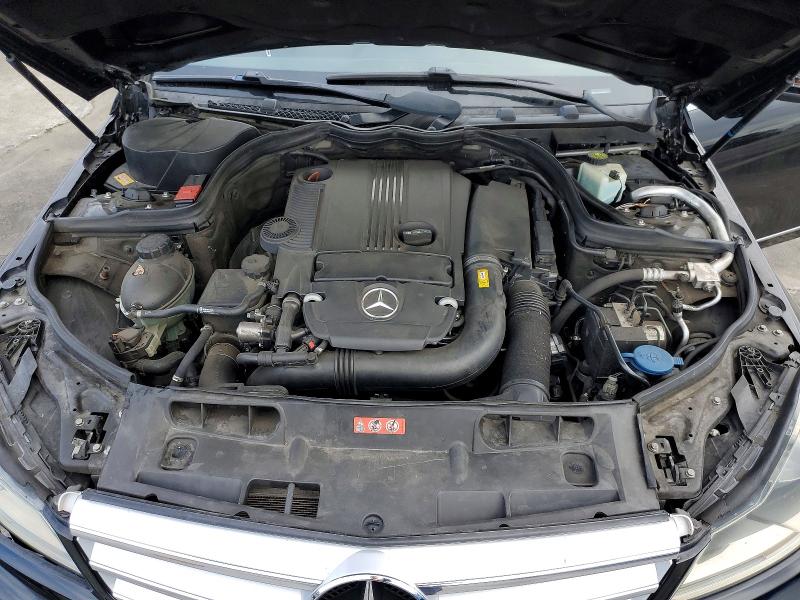 Продажа на аукционе авто 2013 Mercedes-benz C, vin: WDDGF4HB6DA851655, номер лота: 49597546