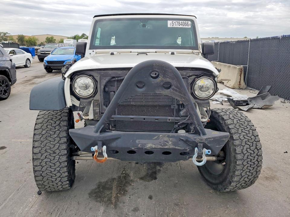51784066 :رقم المزاد ، 1C4BJWEG8JL935801 vin ، 2018 Jeep Wrangler Unlimited مزاد بيع