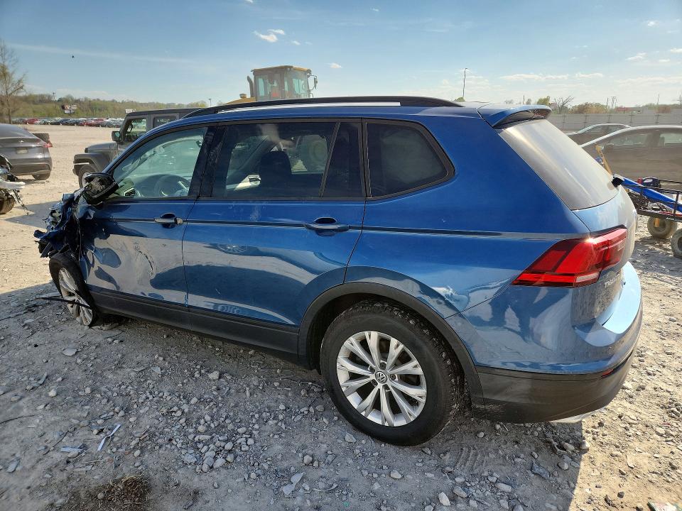 Продажа на аукционе авто 2018 Volkswagen Tiguan, vin: 3VV0B7AX8JM018454, номер лота: 49396126