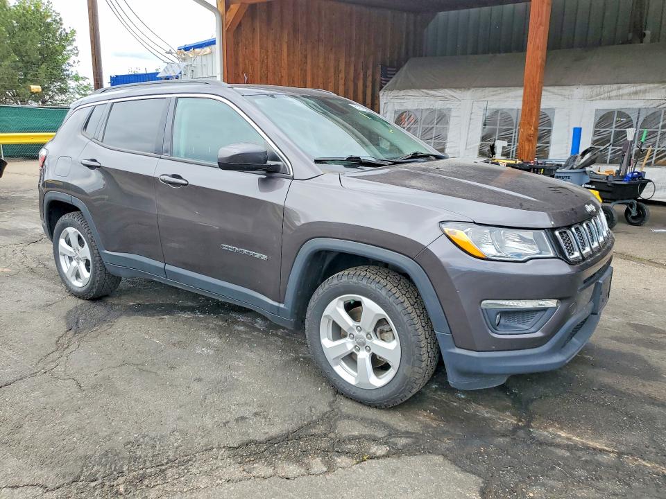 51272026 :رقم المزاد ، 3C4NJDBB3LT173527 vin ، 2020 Jeep Compass مزاد بيع