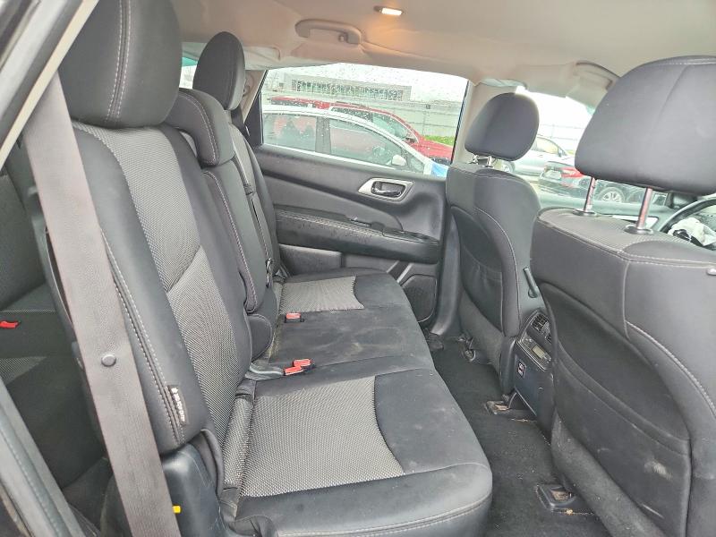 51779976 :رقم المزاد ، 5N1DR2MM5JC649157 vin ، 2018 Nissan Pathfinder مزاد بيع