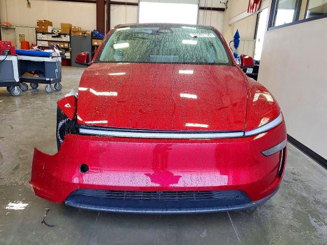 51597136 :رقم المزاد ، 7SAYGDED2TA611509 vin ، 2026 Tesla Model Y مزاد بيع