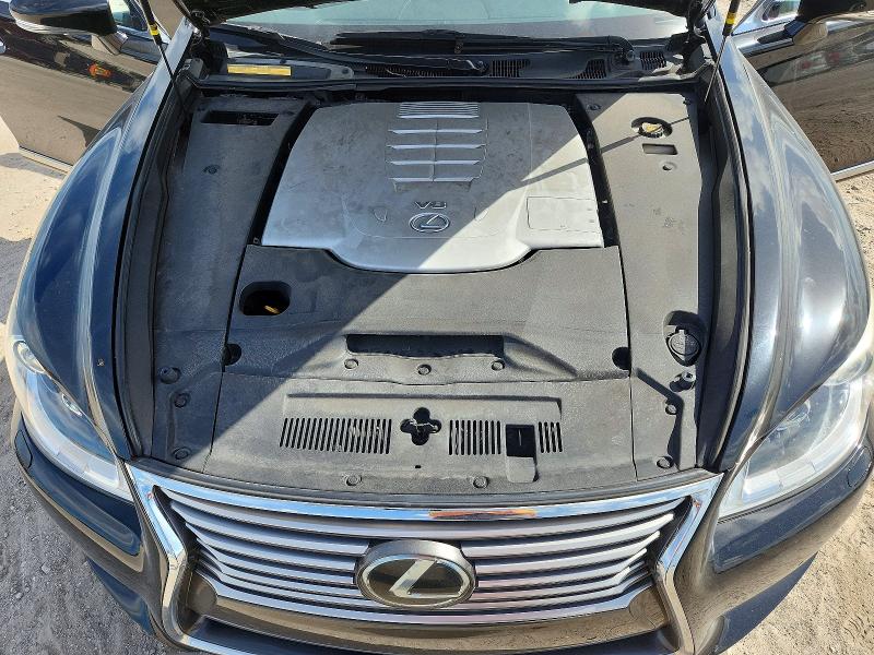 49821446 :رقم المزاد ، JTHBL5EF1H5144664 vin ، 2017 Lexus Ls مزاد بيع