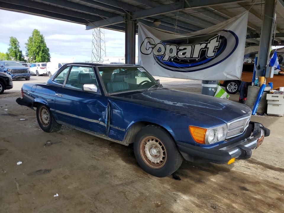 49049366 :رقم المزاد ، WDBBA45A0DB020420 vin ، 1983 Mercedes-benz 380 مزاد بيع