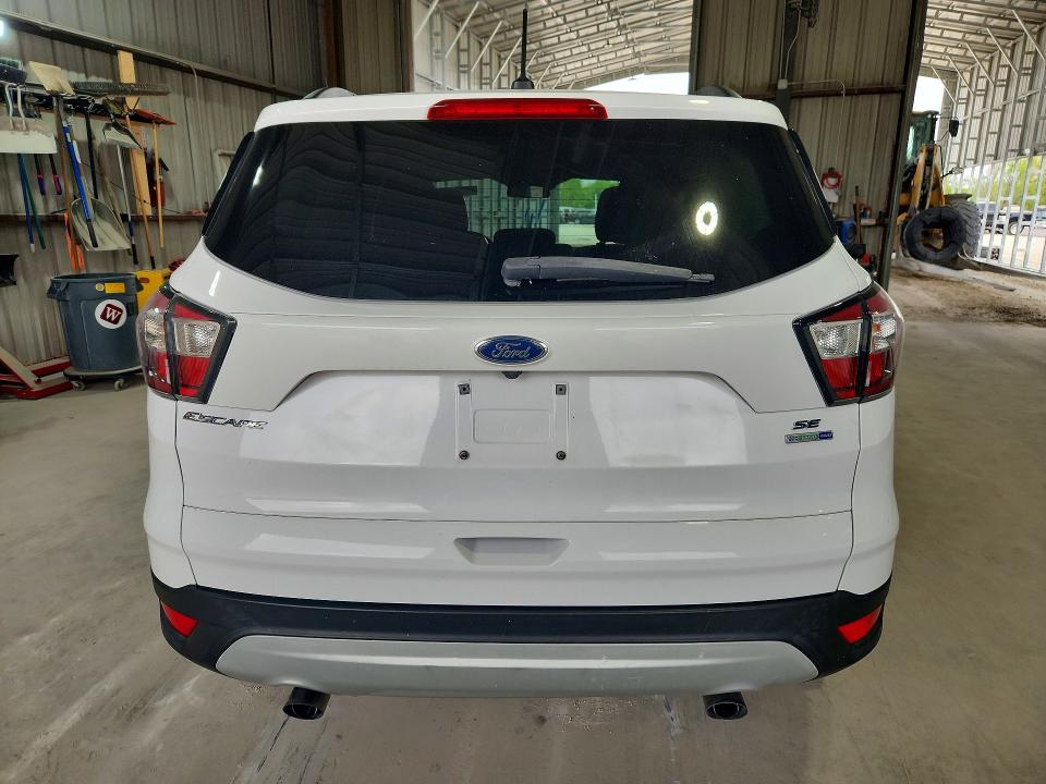 2018 Ford Escape მანქანა იყიდება აუქციონზე, vin: 1FMCU9GD8JUB39376, აუქციონის ნომერი: 50527286