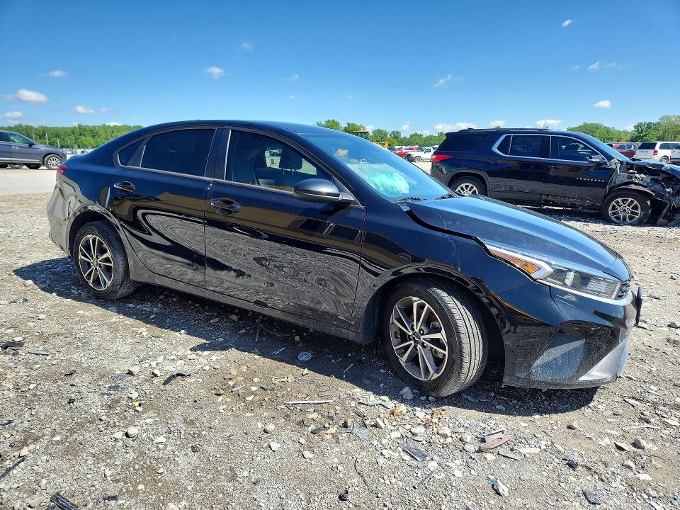 51674786 :رقم المزاد ، 3KPF24AD2NE450325 vin ، 2022 Kia Forte مزاد بيع