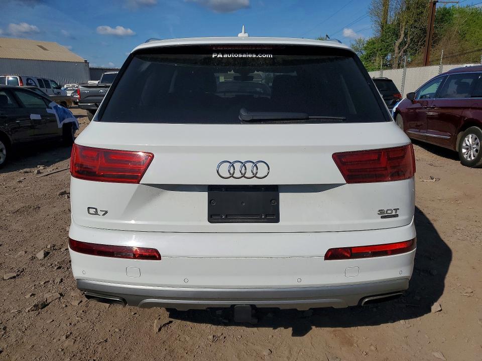 Продаж на аукціоні авто 2018 Audi Q7, vin: WA1VAAF7XJD027823, номер лоту: 49778176