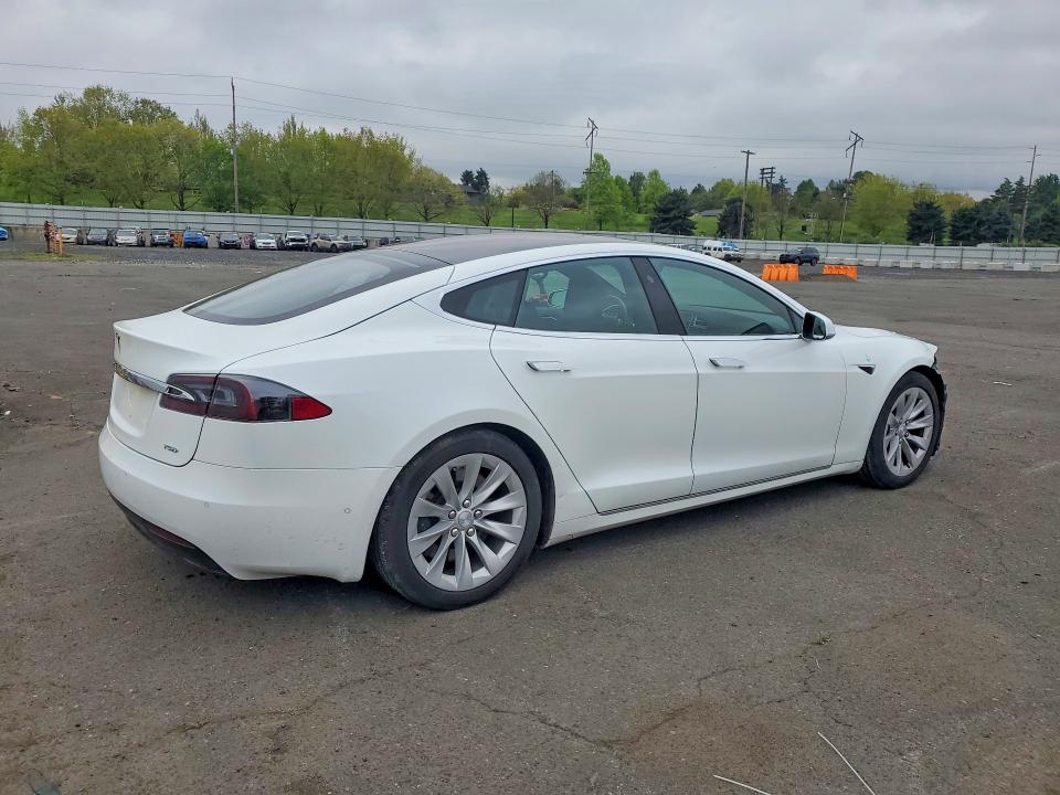 Aukcja sprzedaży 2017 Tesla Model S, vin: 5YJSA1E20HF215266, numer aukcji: 51154736