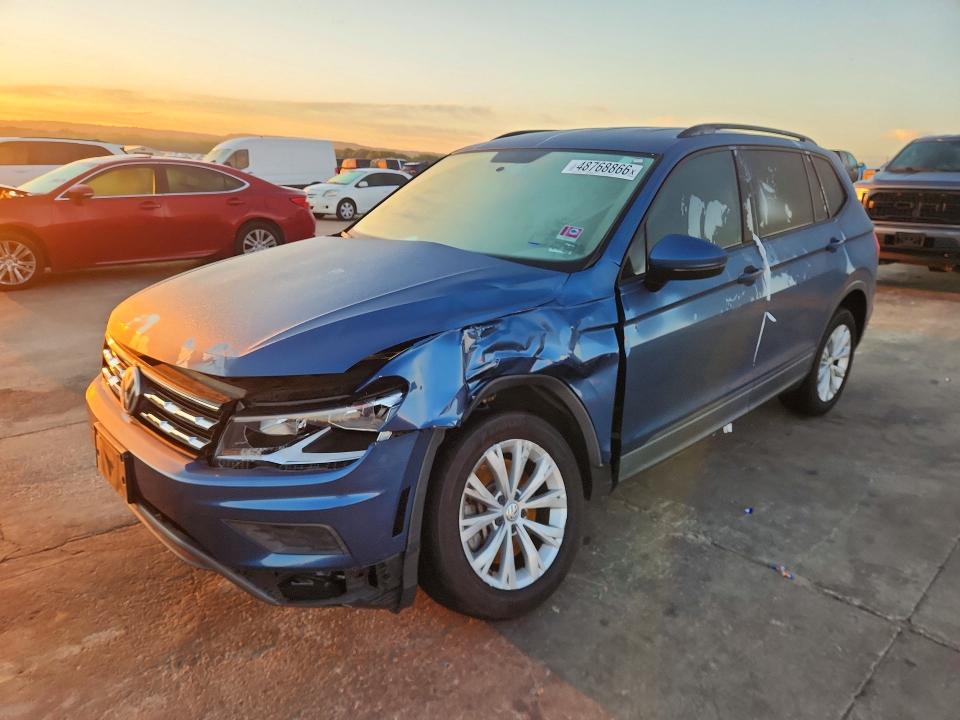 2020 Volkswagen Tiguan მანქანა იყიდება აუქციონზე, vin: 3VV1B7AXXLM072426, აუქციონის ნომერი: 48768866