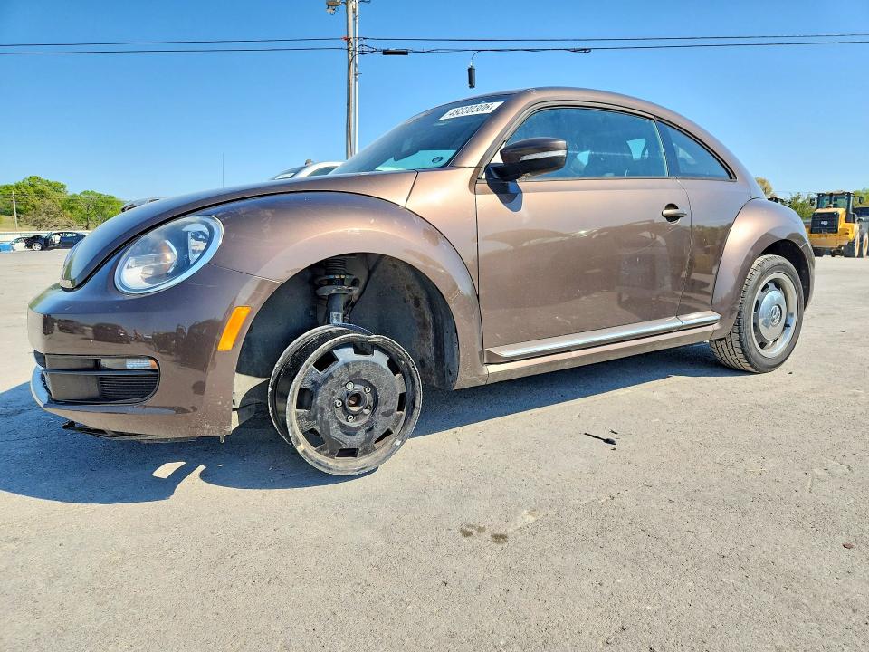 49330306 :رقم المزاد ، 3VWJP7AT0DM631266 vin ، 2013 Volkswagen Beetle مزاد بيع
