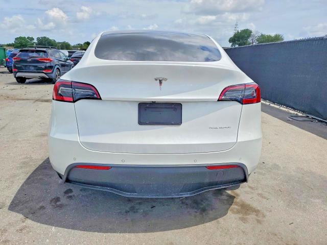 Продажа на аукционе авто 2021 Tesla Model Y, vin: 5YJYGDEE3MF139167, номер лота: 49248556