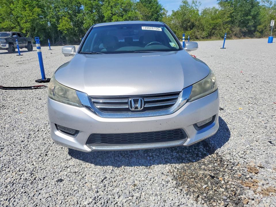 2015 Honda Accord მანქანა იყიდება აუქციონზე, vin: 1HGCR2F82FA070972, აუქციონის ნომერი: 49028156