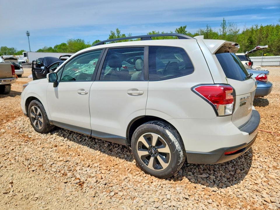 Продаж на аукціоні авто 2018 Subaru Forester, vin: JF2SJAGC3JH495214, номер лоту: 51861646