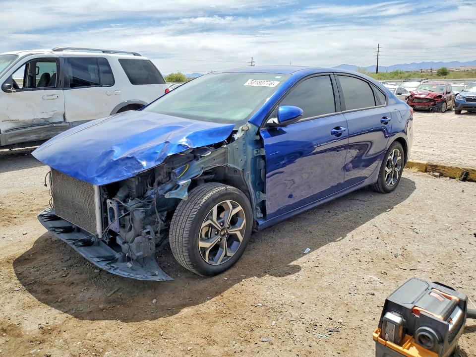 2021 Kia Forte მანქანა იყიდება აუქციონზე, vin: 3KPF24AD8ME412581, აუქციონის ნომერი: 50180776