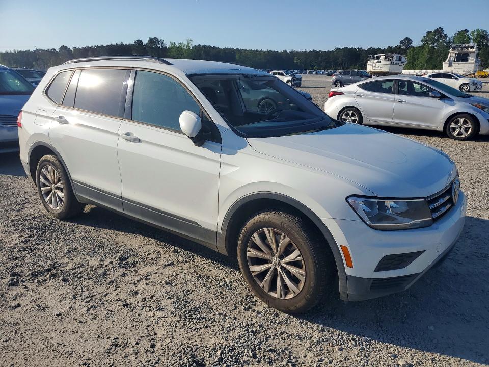 Продаж на аукціоні авто 2019 Volkswagen Tiguan, vin: 3VV1B7AX5KM078648, номер лоту: 49569066