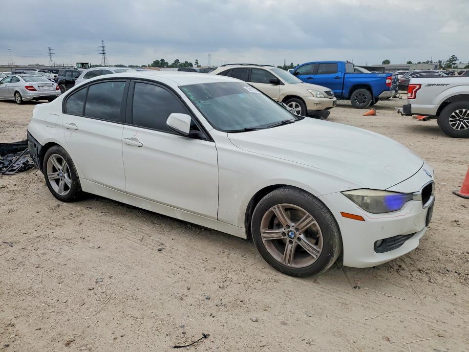 Продажа на аукционе авто 2015 Bmw 320, vin: WBA3B1G52FNT07760, номер лота: 50120636