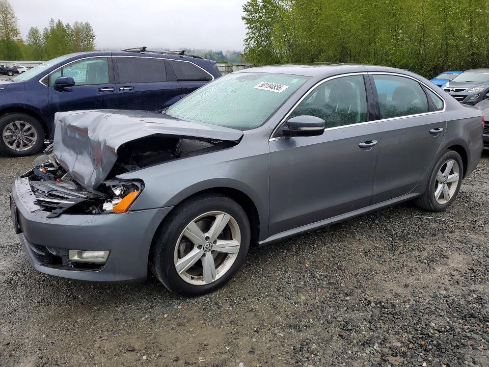 2013 Volkswagen Passat მანქანა იყიდება აუქციონზე, vin: 1VWBP7A33DC070034, აუქციონის ნომერი: 50194856