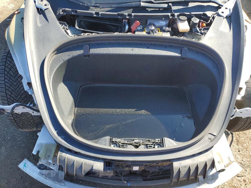 47775596 :رقم المزاد ، 5YJ3E1EB6JF107216 vin ، 2018 Tesla Model 3 مزاد بيع