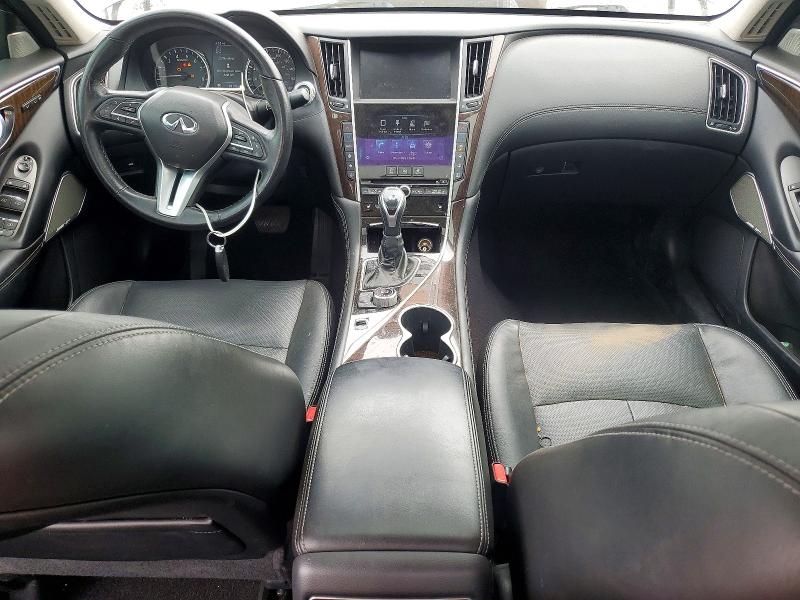 49514736 :رقم المزاد ، JN1EV7AP0JM355937 vin ، 2018 Infiniti Q50 مزاد بيع