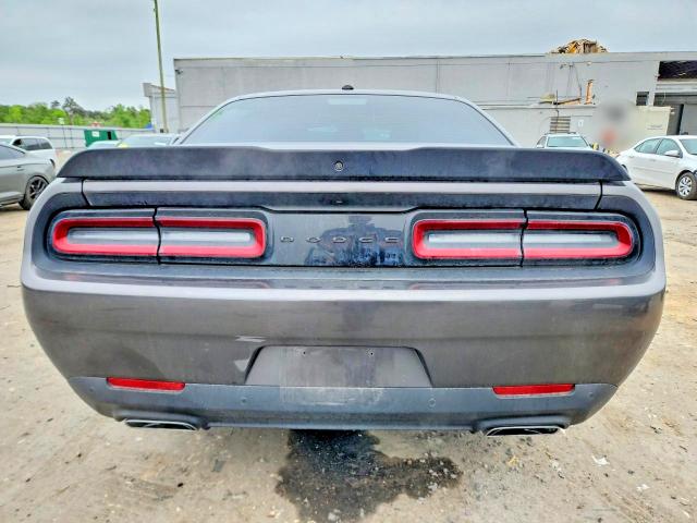 51501516 :رقم المزاد ، 2C3CDZBT8LH179406 vin ، 2020 Dodge Challenger مزاد بيع