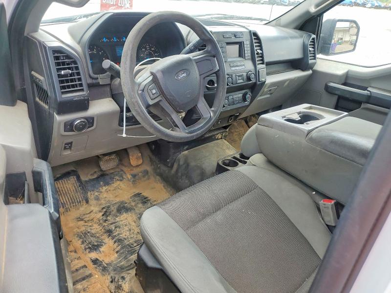 49945946 :رقم المزاد ، 1FTMF1CPXGKF43322 vin ، 2016 Ford F150 مزاد بيع