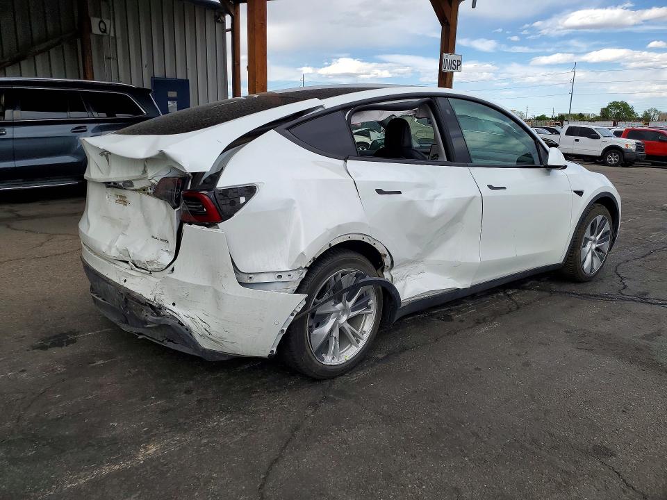 2022 Tesla Model Y მანქანა იყიდება აუქციონზე, vin: 7SAYGAEE5NF338174, აუქციონის ნომერი: 49924356