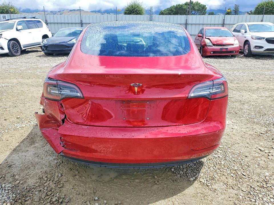 50192136 :رقم المزاد ، 5YJ3E1EA8JF047513 vin ، 2018 Tesla Model 3 مزاد بيع